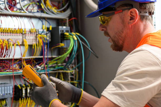 Best Affordable Emergency Electrician  in Tri City, OR